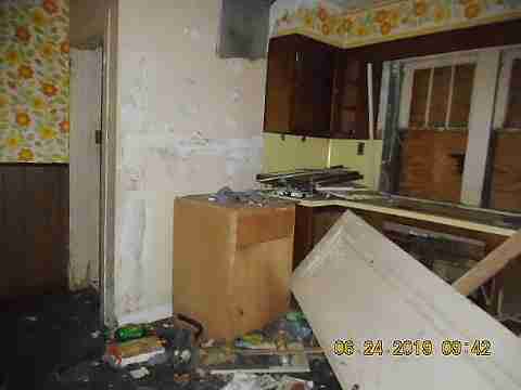 5911 Eastlawn (21)_m.jpg